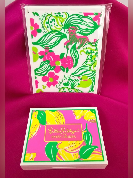 Lilly Pulitzer Other - Lilly Pulitzer Compact Mirror & 4 Pure Color Eyeshadow Palette (#13,63,07,45)NWT